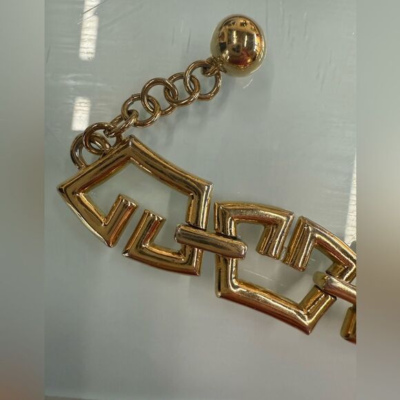 Vintage St. John Gold Tone Chunky Link Bracelet Designer Statement - Picture 7 of 8